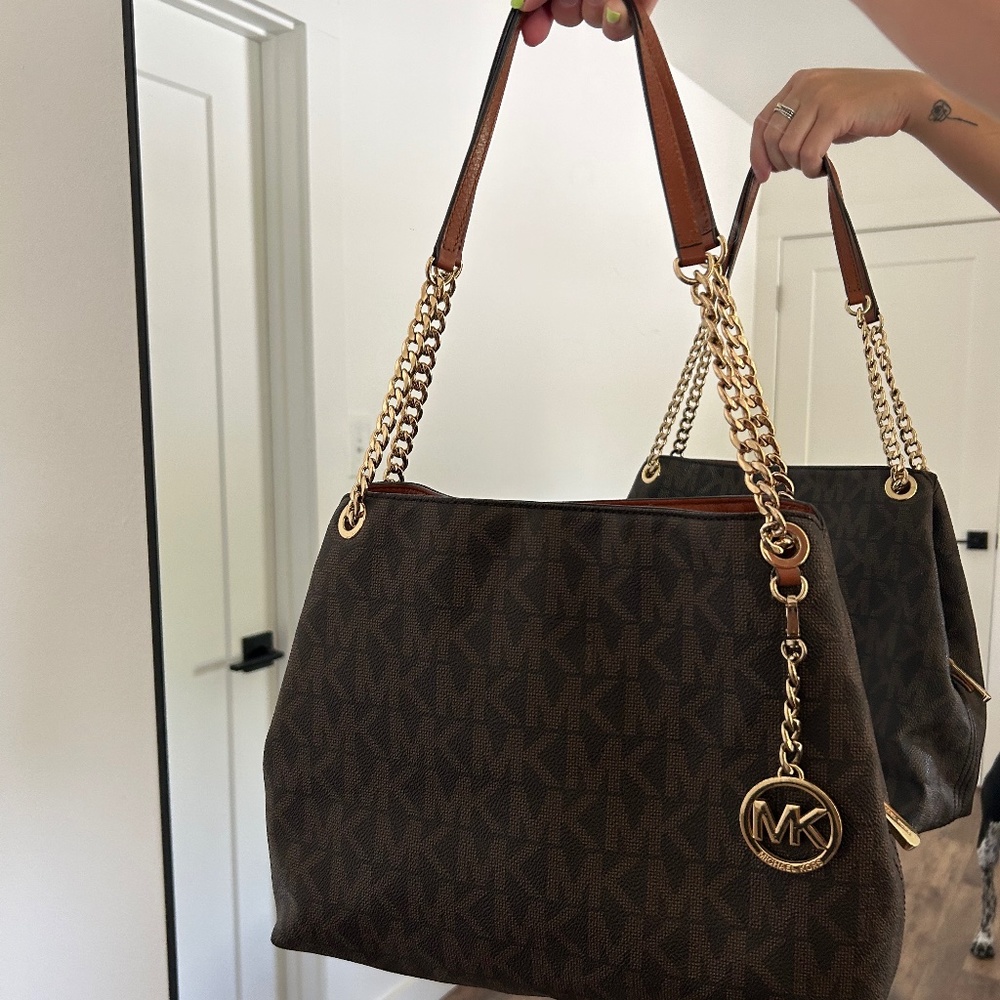 Michael Kors Three Pocket Purse